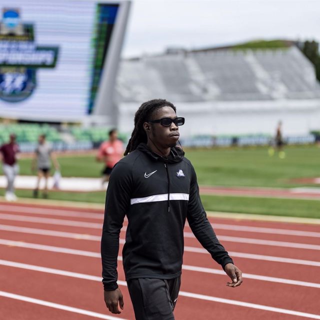Athlete profile featured image number 2 of 5