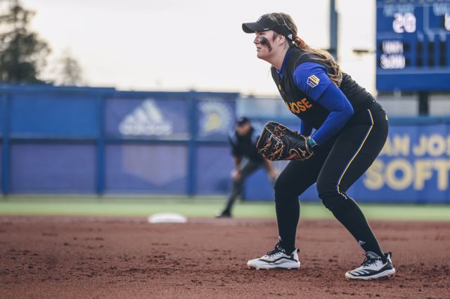 Athlete profile featured image number 1 of 4