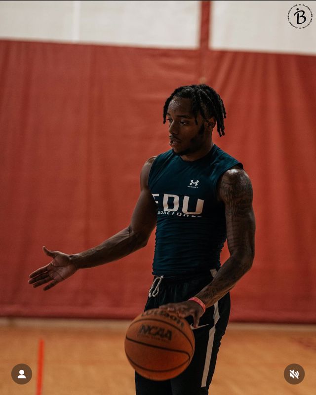 Athlete profile featured image number 1 of 8