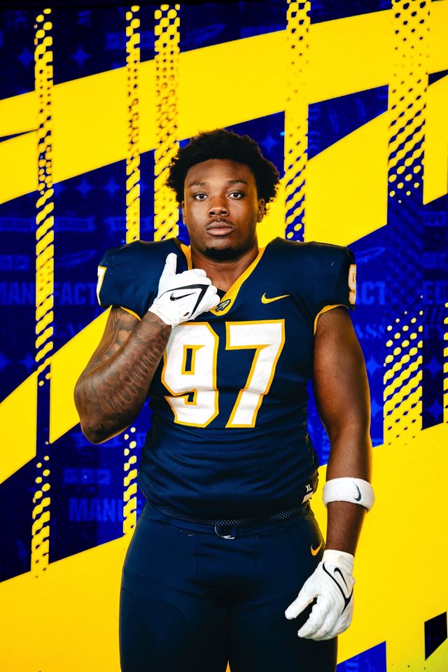 Athlete profile featured image number 3 of 5