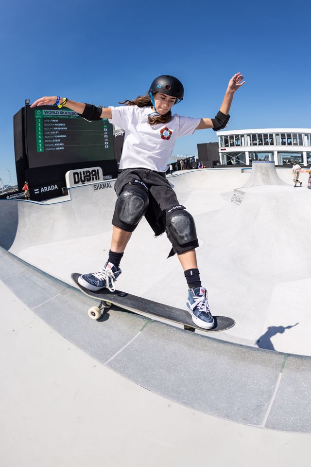 Athlete profile featured image number 1 of 4