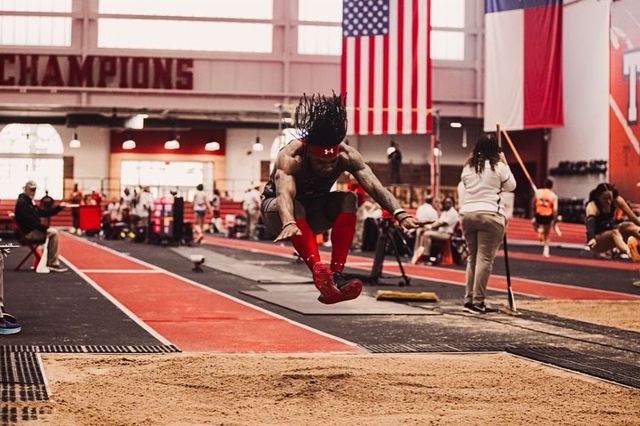 Athlete profile featured image number 2 of 4