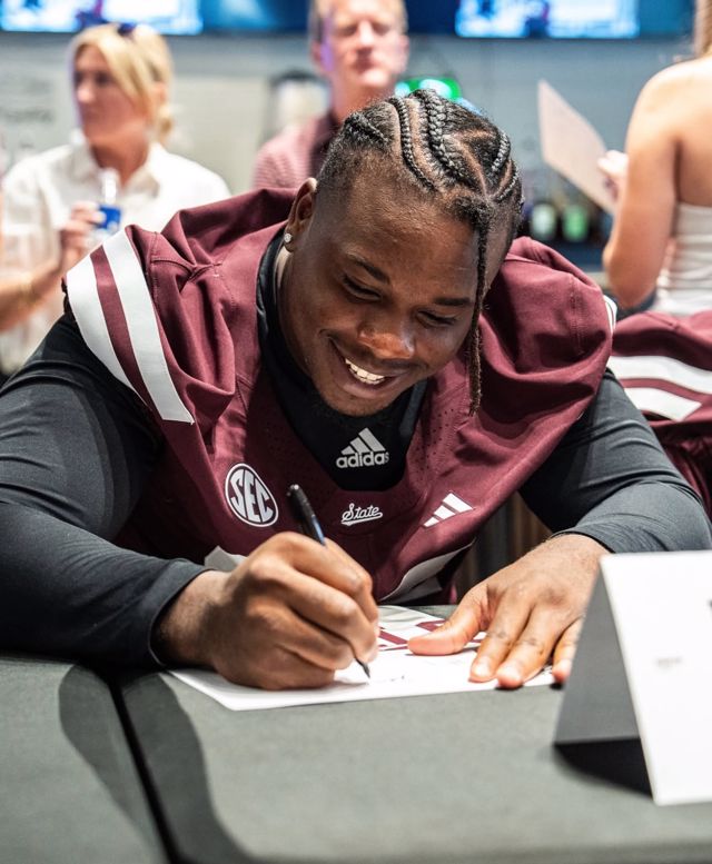 Athlete profile featured image number 3 of 4