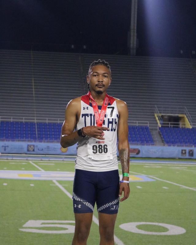 Athlete profile featured image number 1 of 7