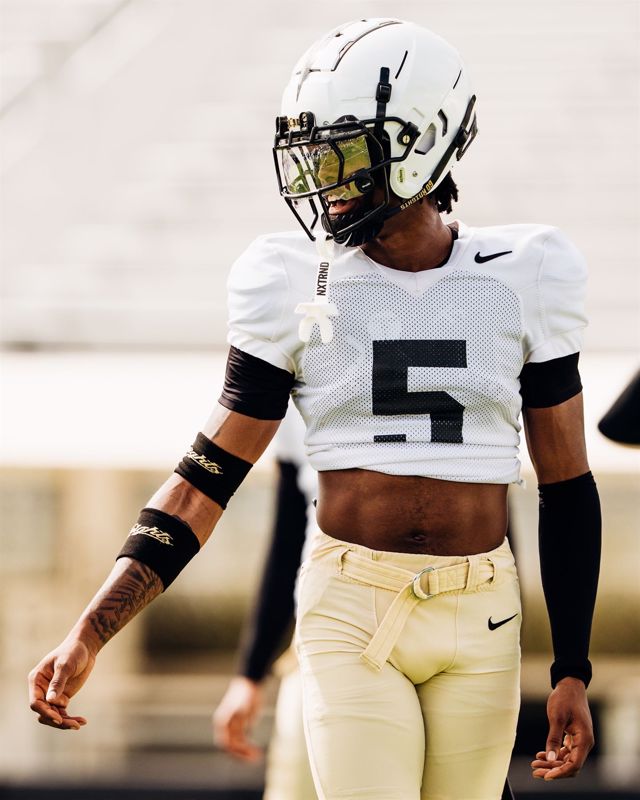 Athlete profile featured image number 5 of 5