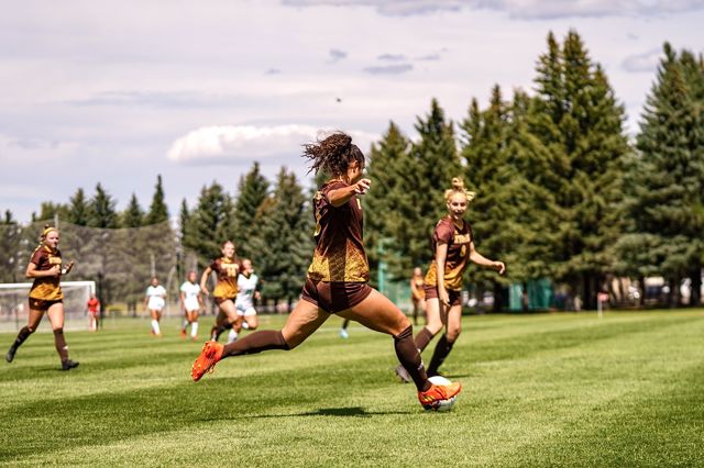 Athlete profile featured image number 1 of 5