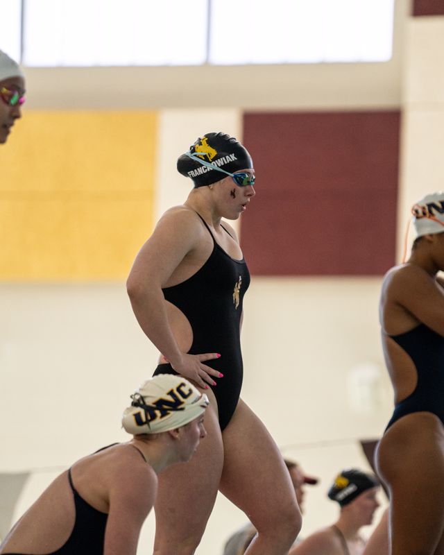 Athlete profile featured image number 2 of 4