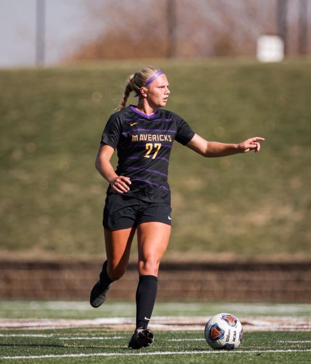 Athlete profile featured image number 1 of 5
