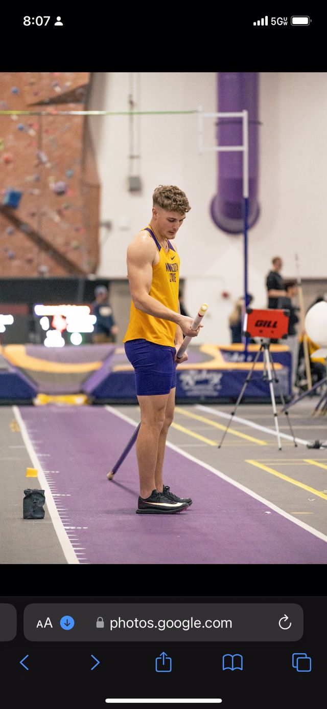 Athlete profile featured image number 2 of 4