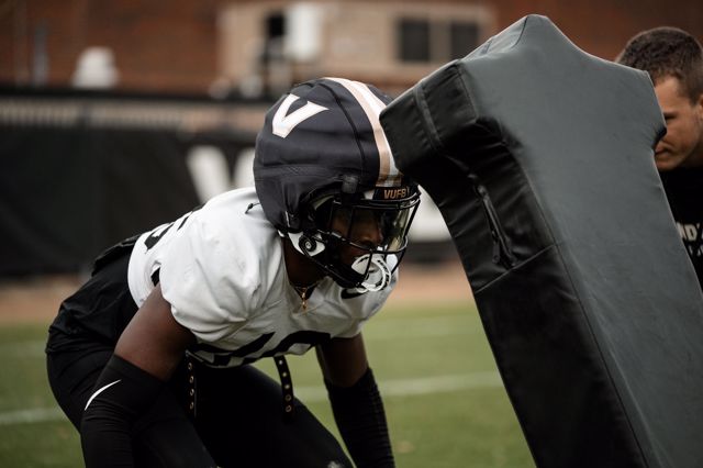 Athlete profile featured image number 2 of 5