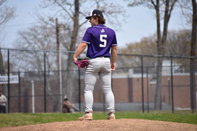 Athlete profile featured image number 3 of 5