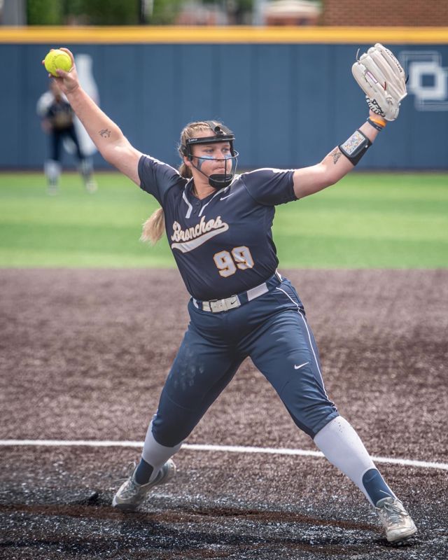 Athlete profile featured image number 4 of 5