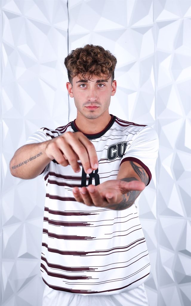 Athlete profile featured image number 1 of 4