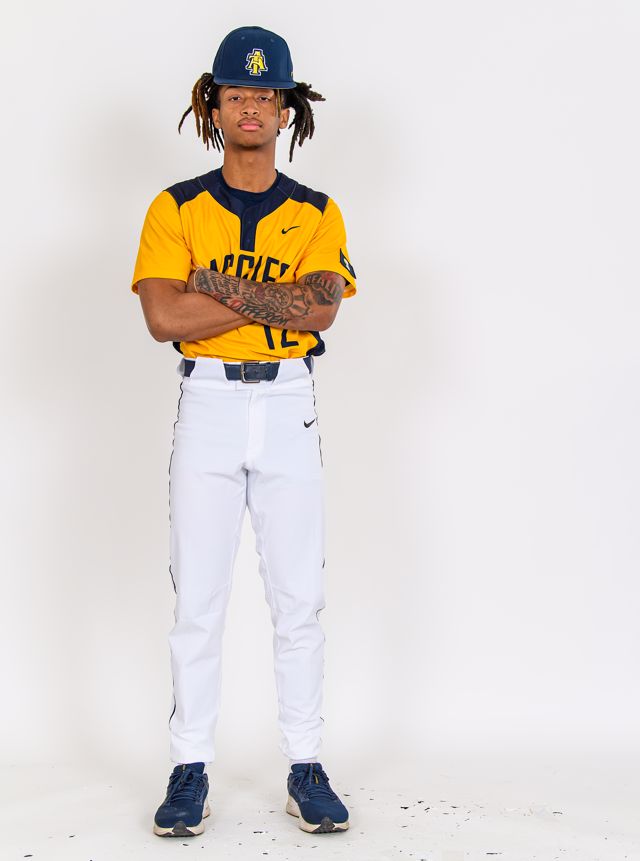 Athlete profile featured image number 2 of 5
