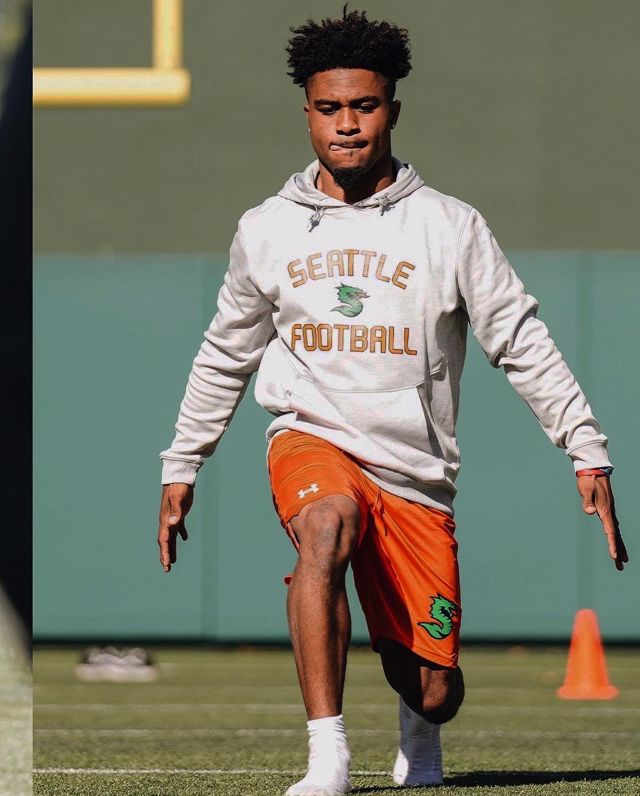 Athlete profile featured image number 2 of 5