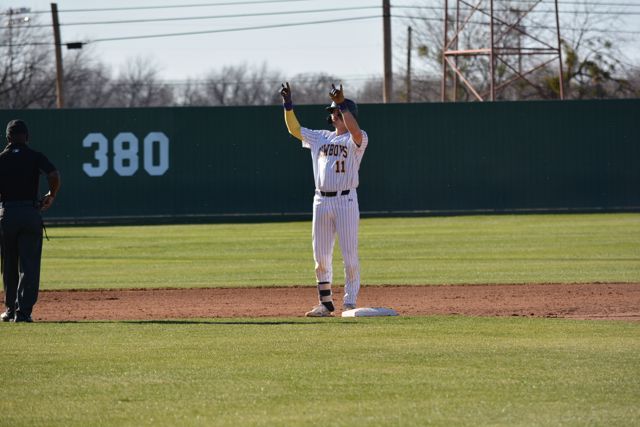 Athlete profile featured image number 2 of 4