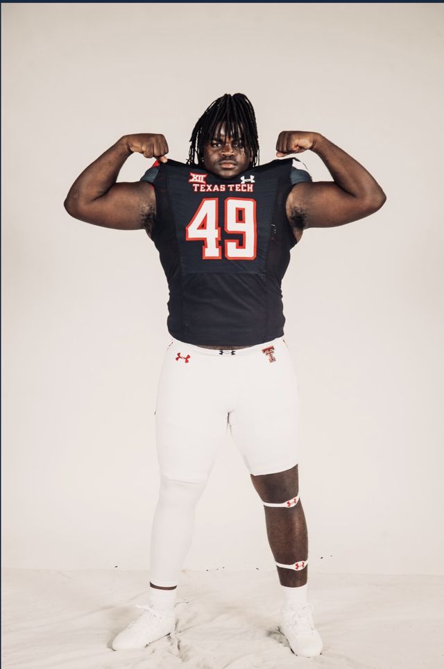 Athlete profile featured image number 2 of 4