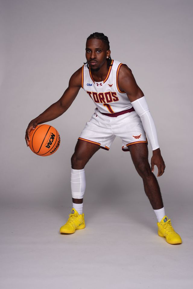 Athlete profile featured image number 1 of 4