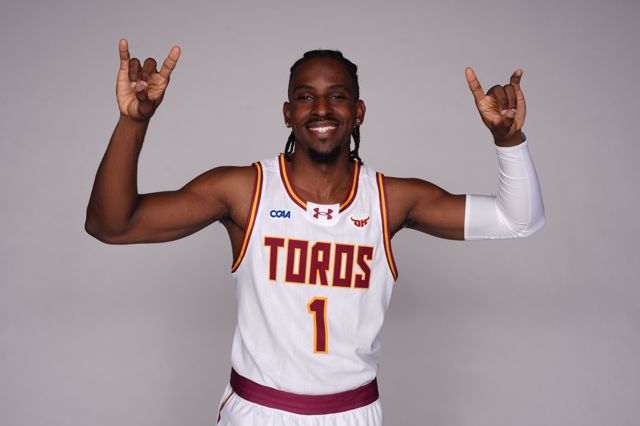 Athlete profile featured image number 2 of 4