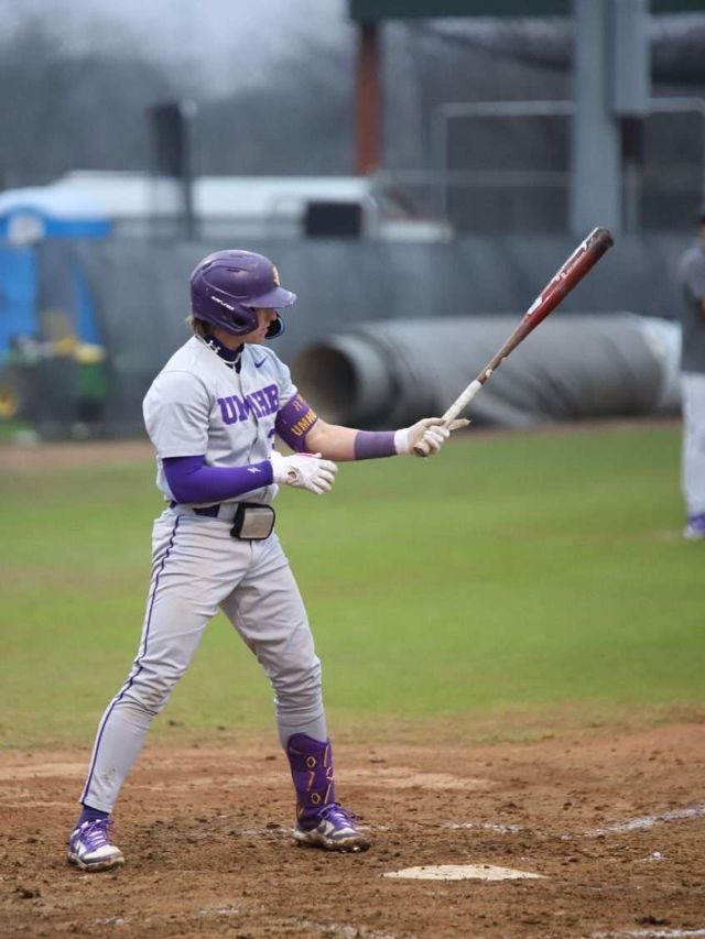 Athlete profile featured image number 1 of 4
