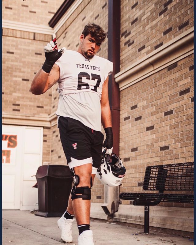 Athlete profile featured image number 3 of 4