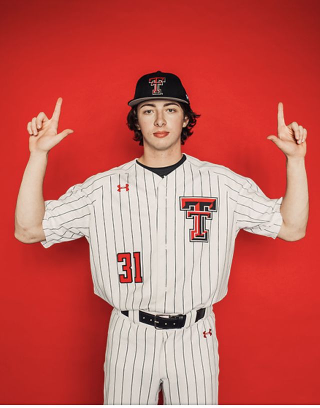 Athlete profile featured image number 1 of 4