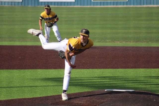 Athlete profile featured image number 1 of 5