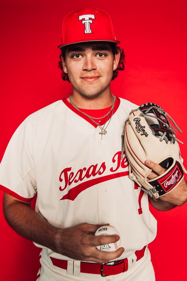 Athlete profile featured image number 3 of 5