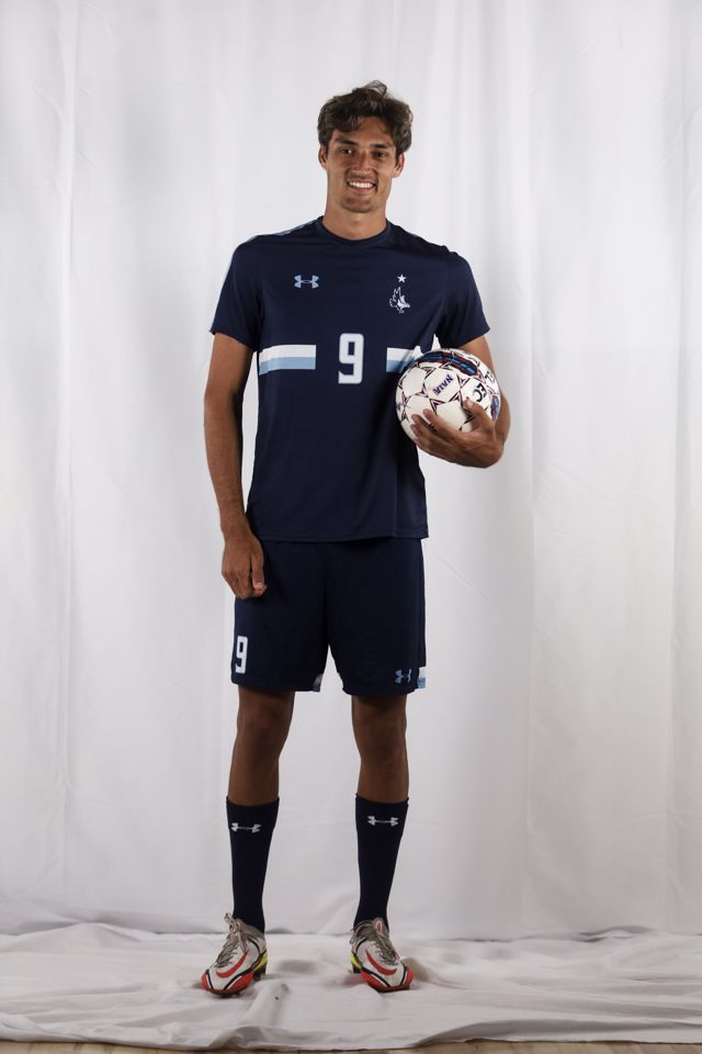 Athlete profile featured image number 2 of 4