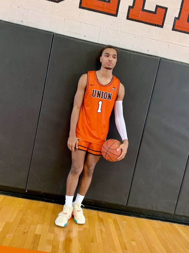 Athlete profile featured image number 1 of 5