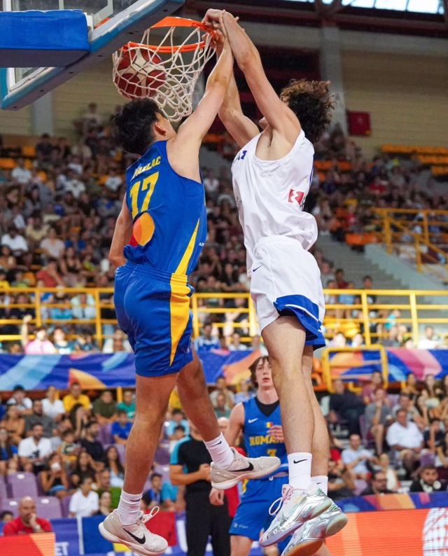 Athlete profile featured image number 6 of 8