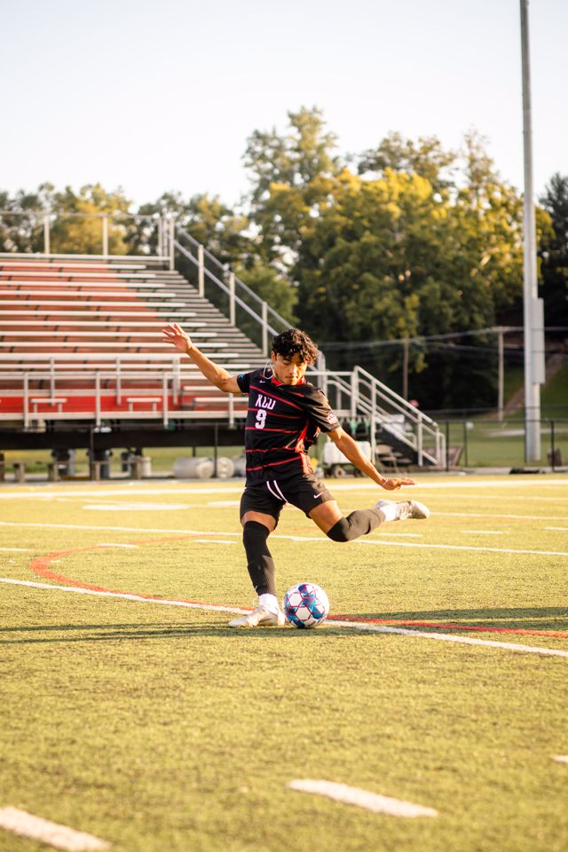 Athlete profile featured image number 3 of 5