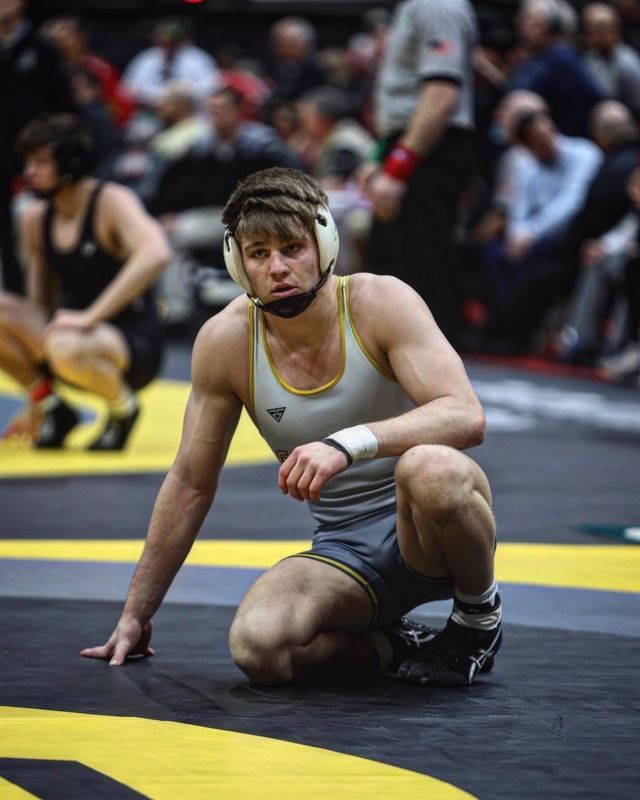 Athlete profile featured image number 1 of 5