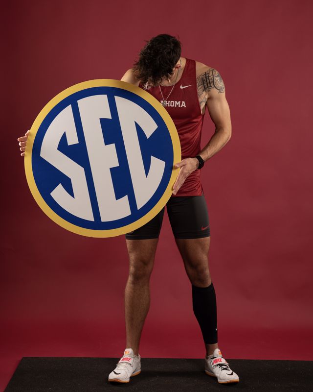 Athlete profile featured image number 1 of 5