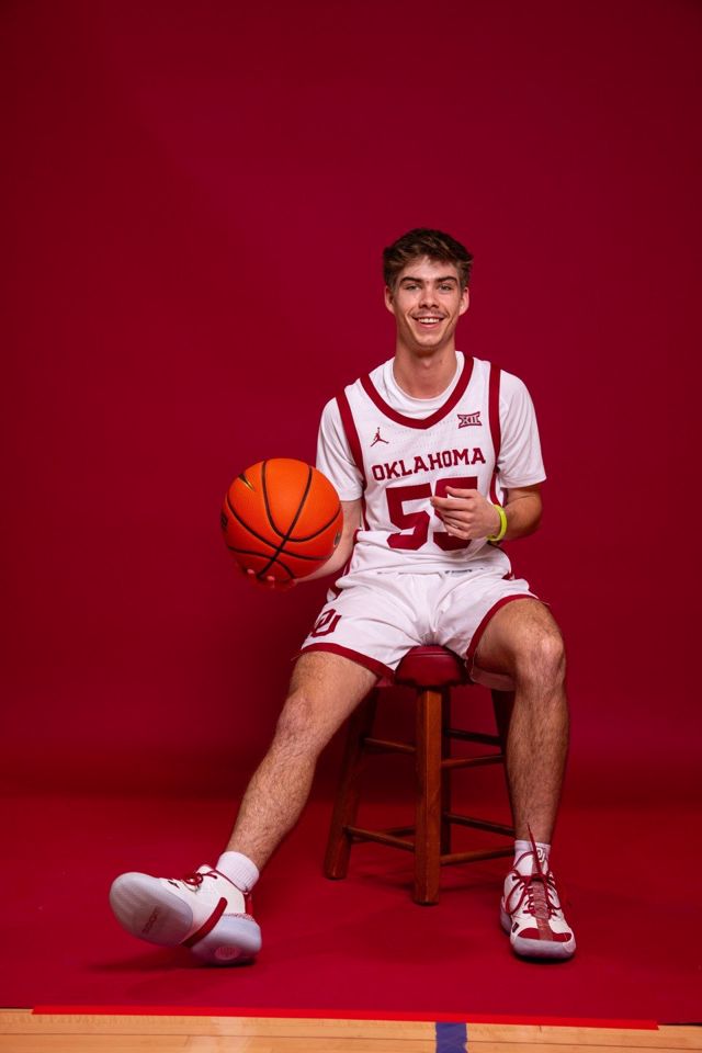 Athlete profile featured image number 2 of 4