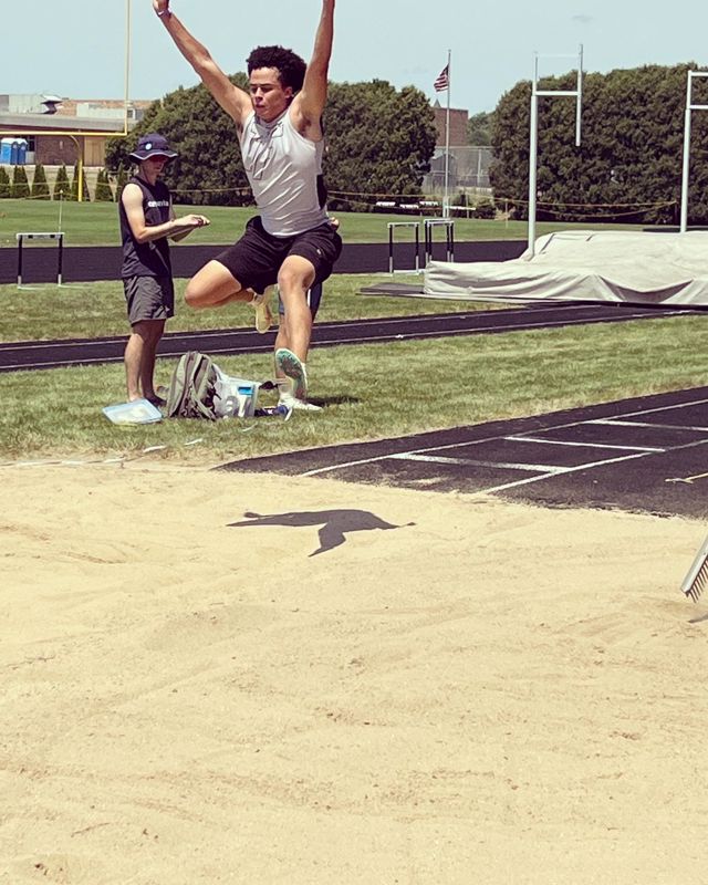 Athlete profile featured image number 2 of 4