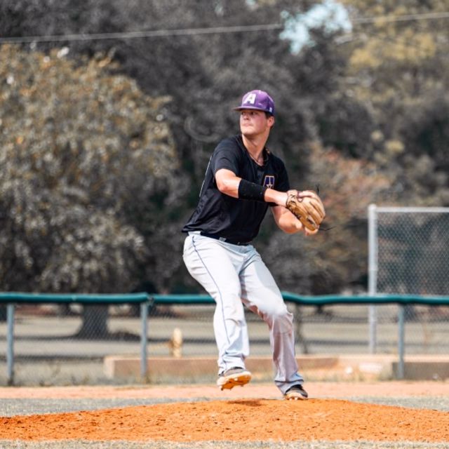 Athlete profile featured image number 2 of 4