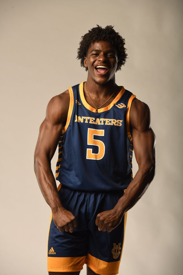 Athlete profile featured image number 1 of 5