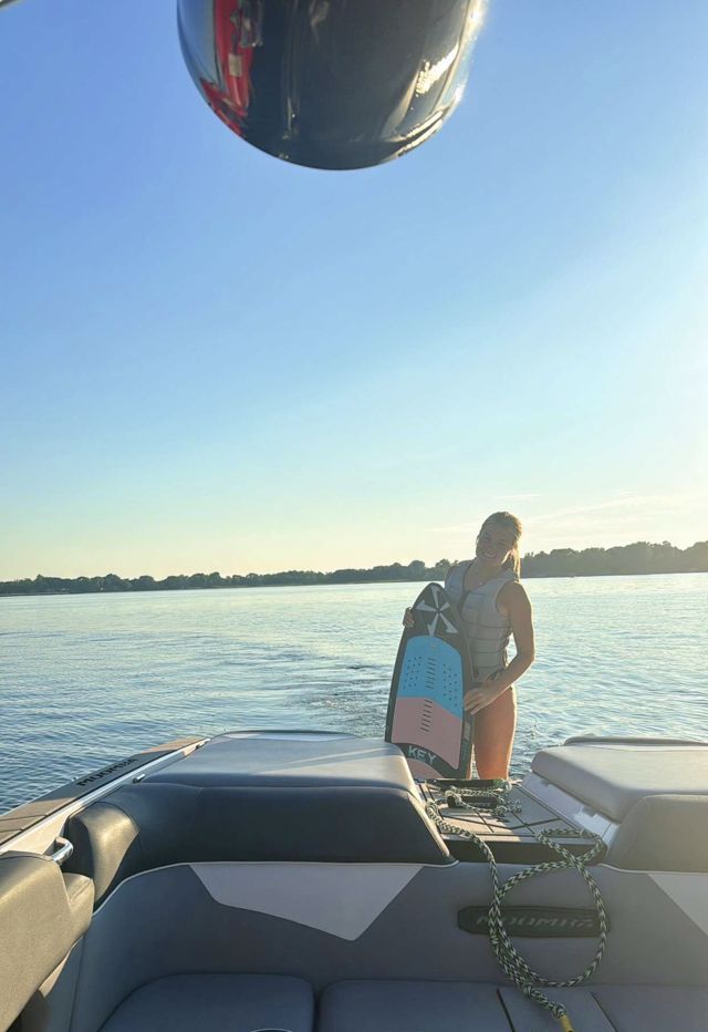 Athlete profile featured image number 2 of 4