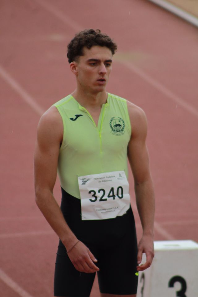 Athlete profile featured image number 1 of 5
