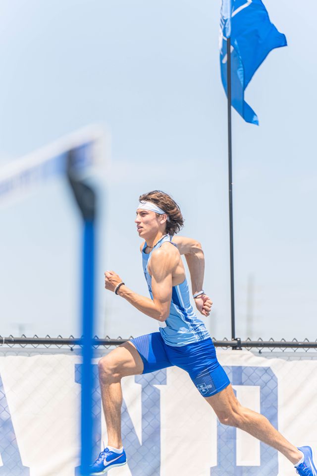 Athlete profile featured image number 1 of 4