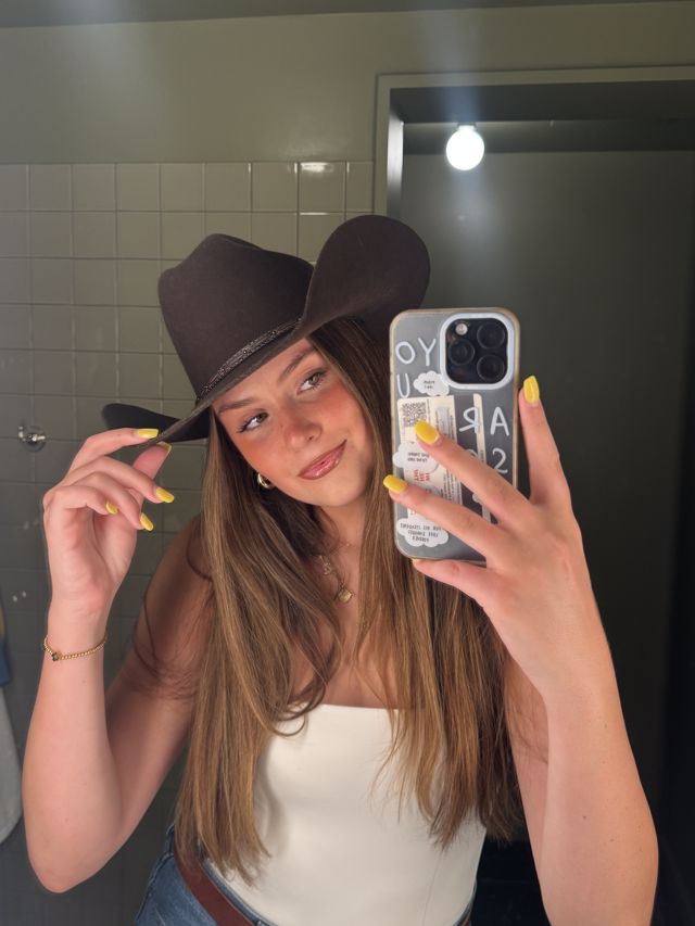 Athlete profile featured image number 2 of 5