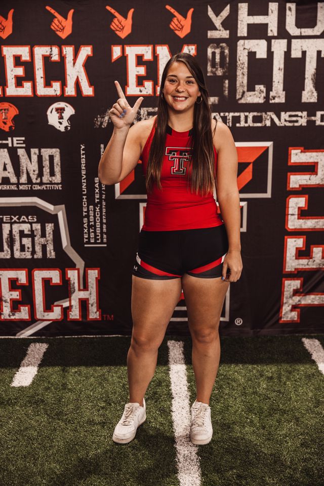 Athlete profile featured image number 2 of 5