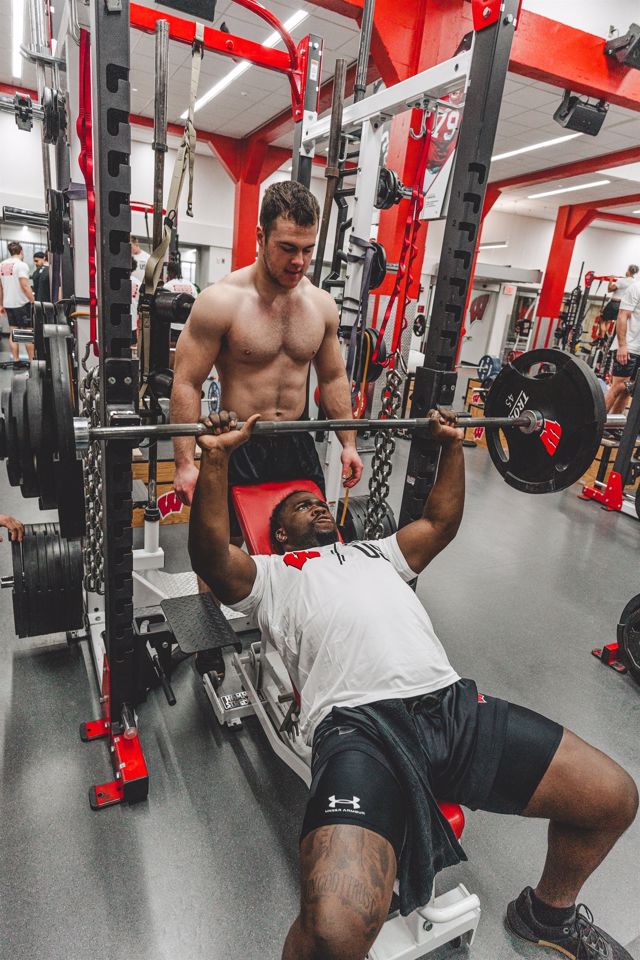 Athlete profile featured image number 3 of 5