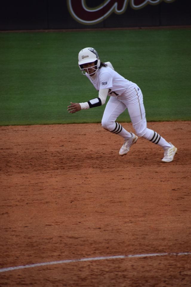 Athlete profile featured image number 6 of 8