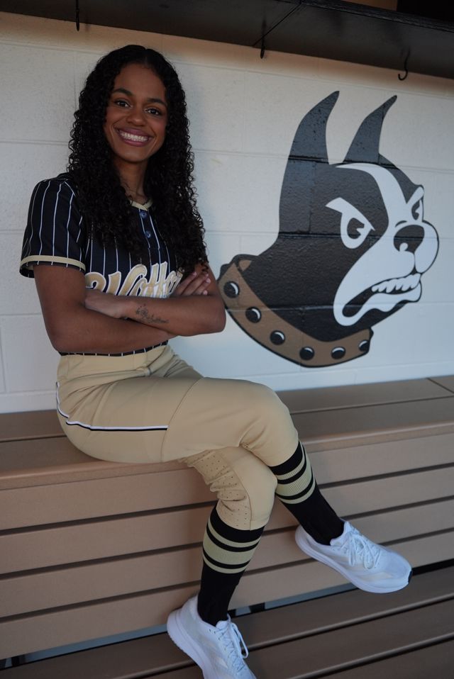 Athlete profile featured image number 2 of 5