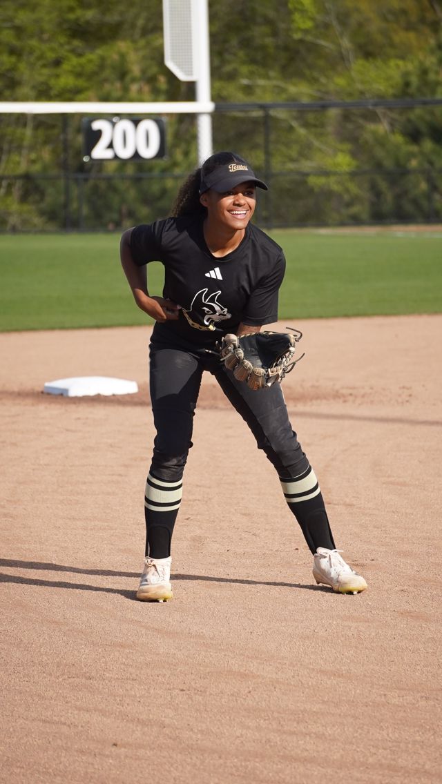 Athlete profile featured image number 1 of 5