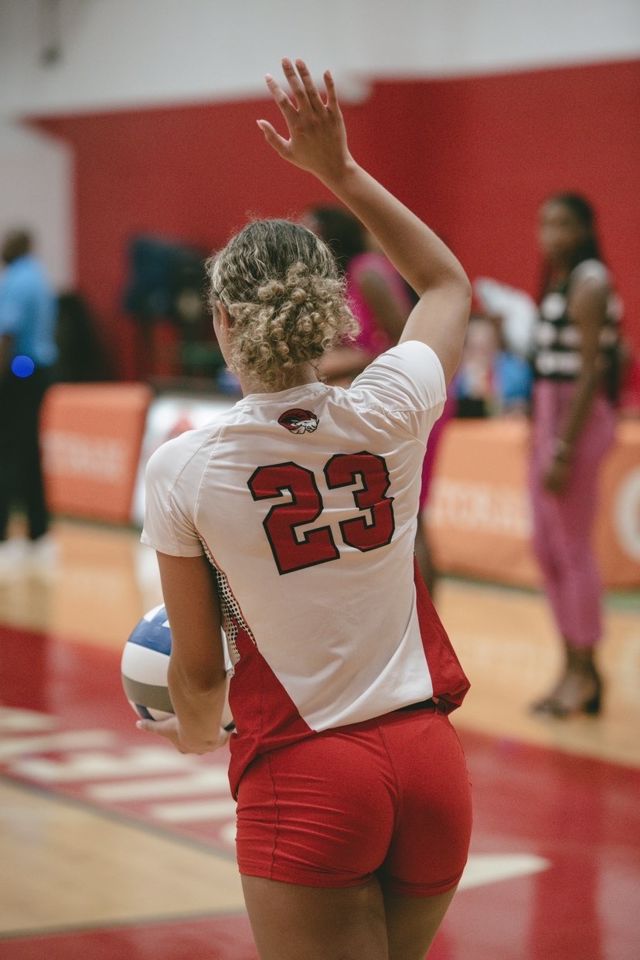 Athlete profile featured image number 1 of 4