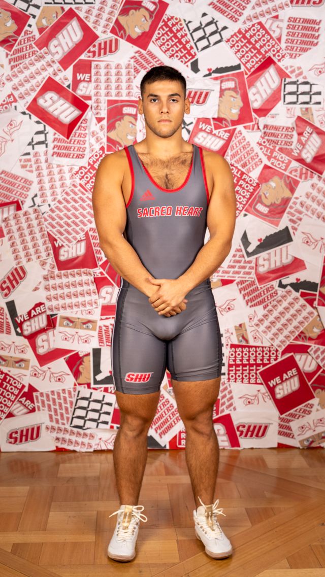 Athlete profile featured image number 4 of 6