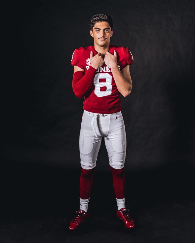 Athlete profile featured image number 1 of 4